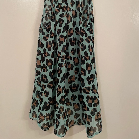 Women’s leopard print blouse - Picture 5 of 5